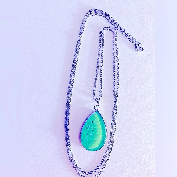 NWOT Turquoise Green necklace peacock Dichroic “Opal” foil  glass 36” chain - Picture 2 of 4